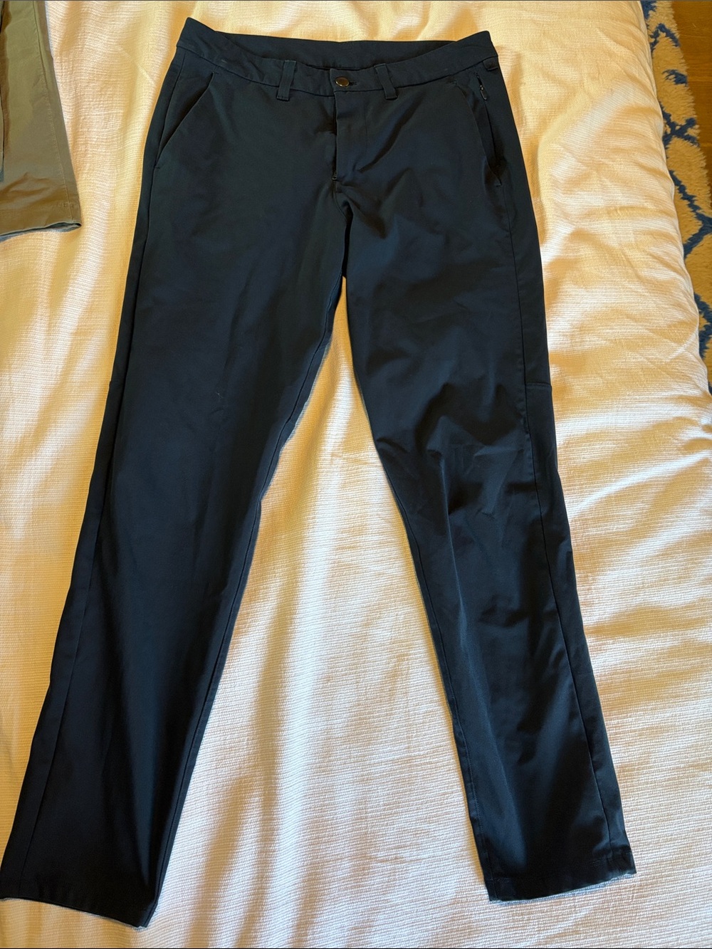 lululemon athletica Men's ABC SLIM FIT TROUSER IN TRUE NAVY